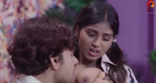 Prerna – Sexy Ladki je Vade Boobs Dabaye