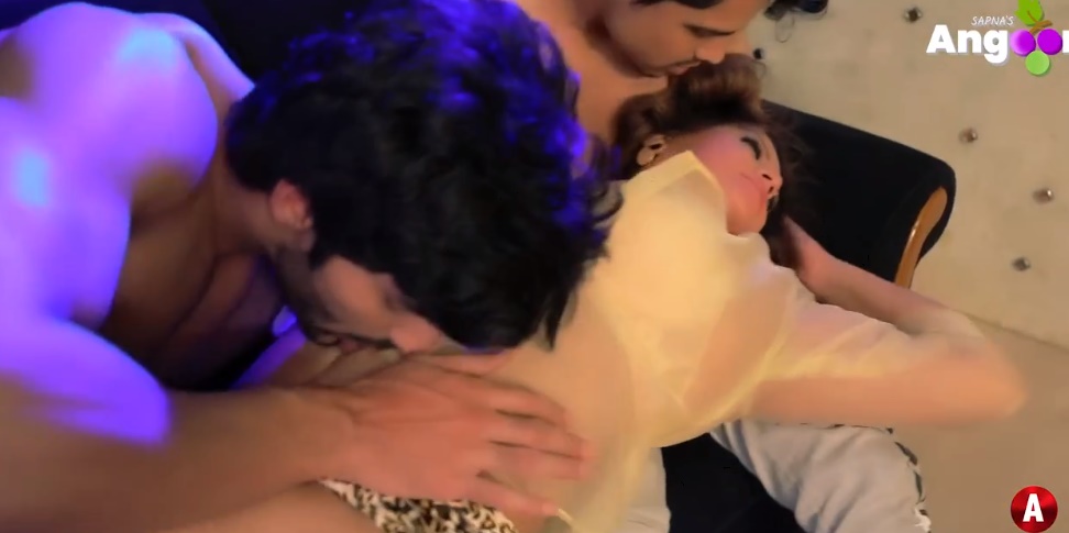 Sapna Ke Angoor S2 Ep 2 – Hot Bhabhi Group Sex