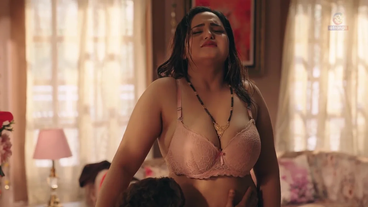 Khoobsurat Atrangii Hindi Sex Web Series Episode 2