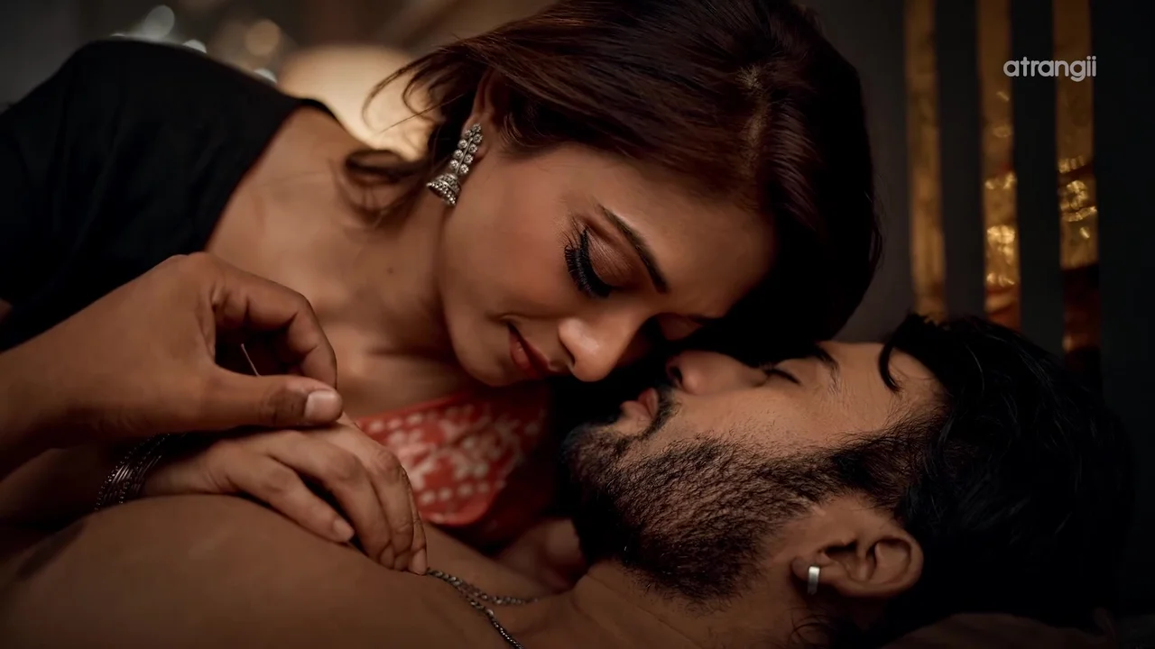 London Dreams Atrangii Hindi Sex Web Series Episode 3